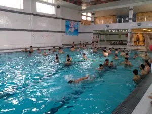 Kargaran Swimming Pool