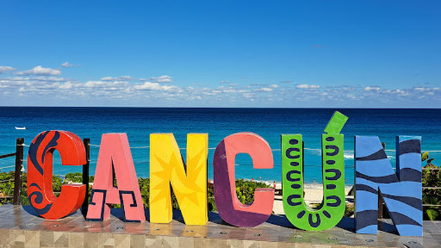 Parador Fotográfico •Letras Cancún•