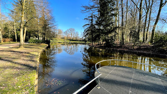 Abraham Ledeboer Park