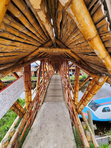 El Muelle o Embarcadero(servicio de Lancha)