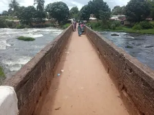 Cour d'eau (le bouan) traversant la ville de Danané