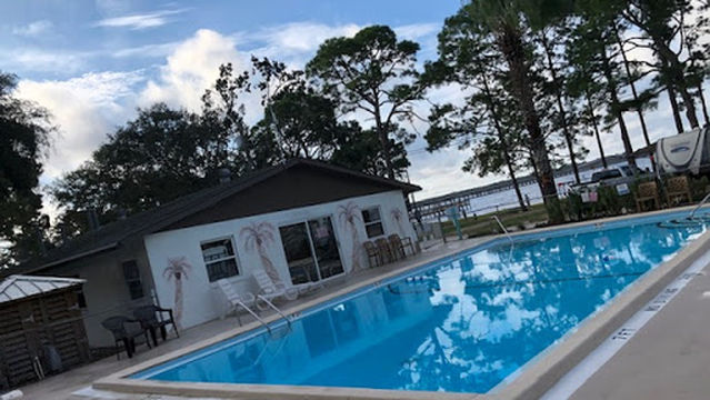 Holiday Campground on Ochlockonee Bay