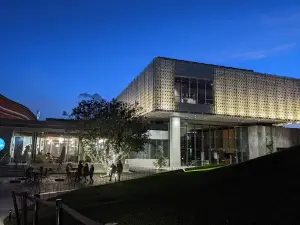 Cinépolis • Miraflores