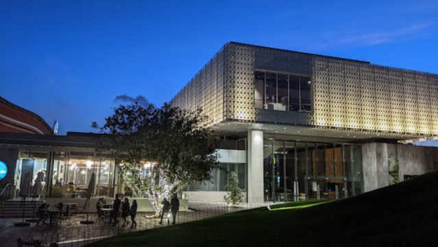 Cinépolis • Miraflores