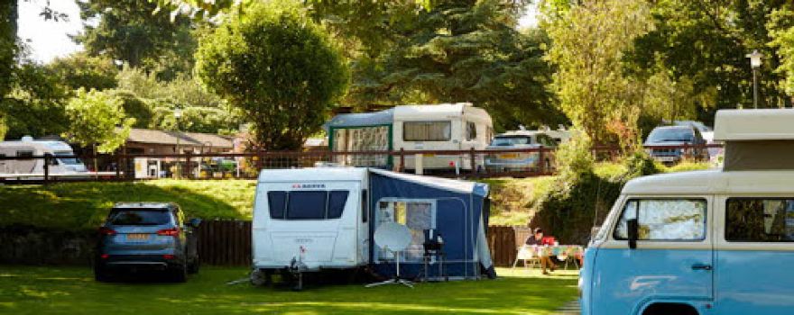Battle Normanhurst Court Caravan and Motorhome Club Campsite