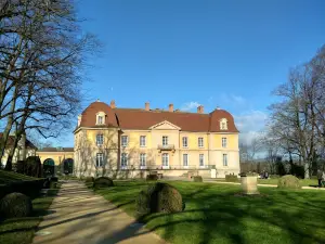 Lacroix-Laval domain