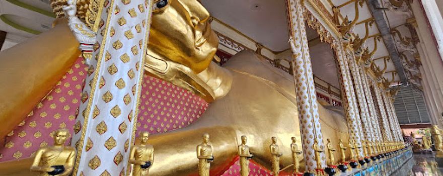 Wat Rat Prakhong Tham