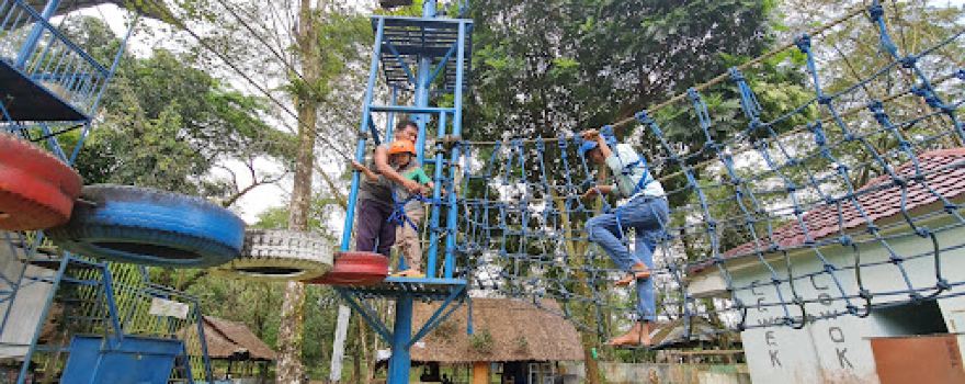 Kebun Binatang Simalingkar Medan