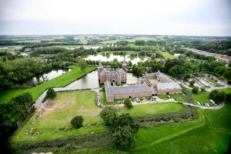 Hotels near Hoensbroek Castle