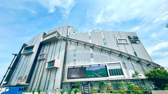 BOSS E · ZO FUKUOKA