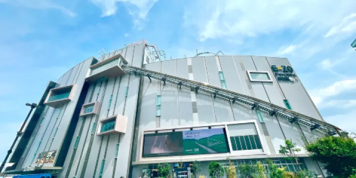 BOSS E · ZO FUKUOKA