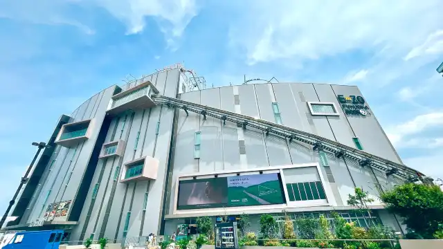 BOSS E · ZO FUKUOKA