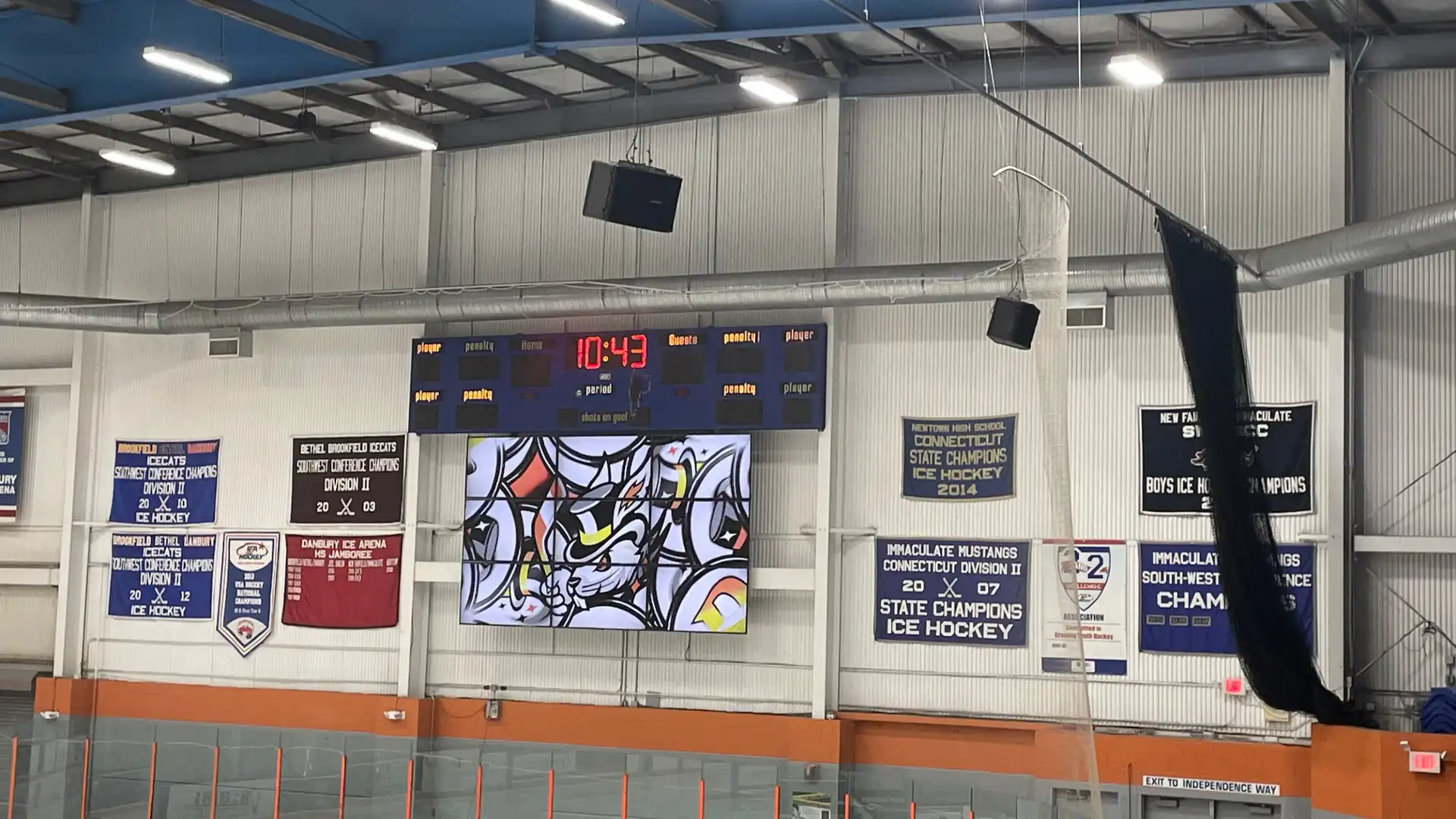 Hotels near Danbury Ice Arena