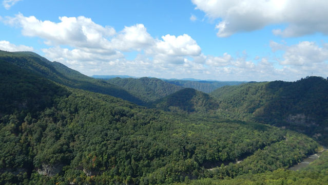 Breaks Interstate Park