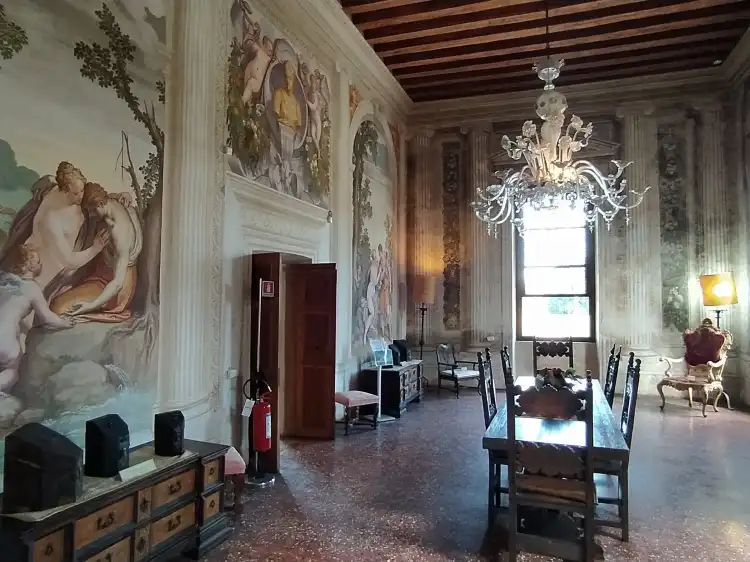 Hotels in Vedelago
