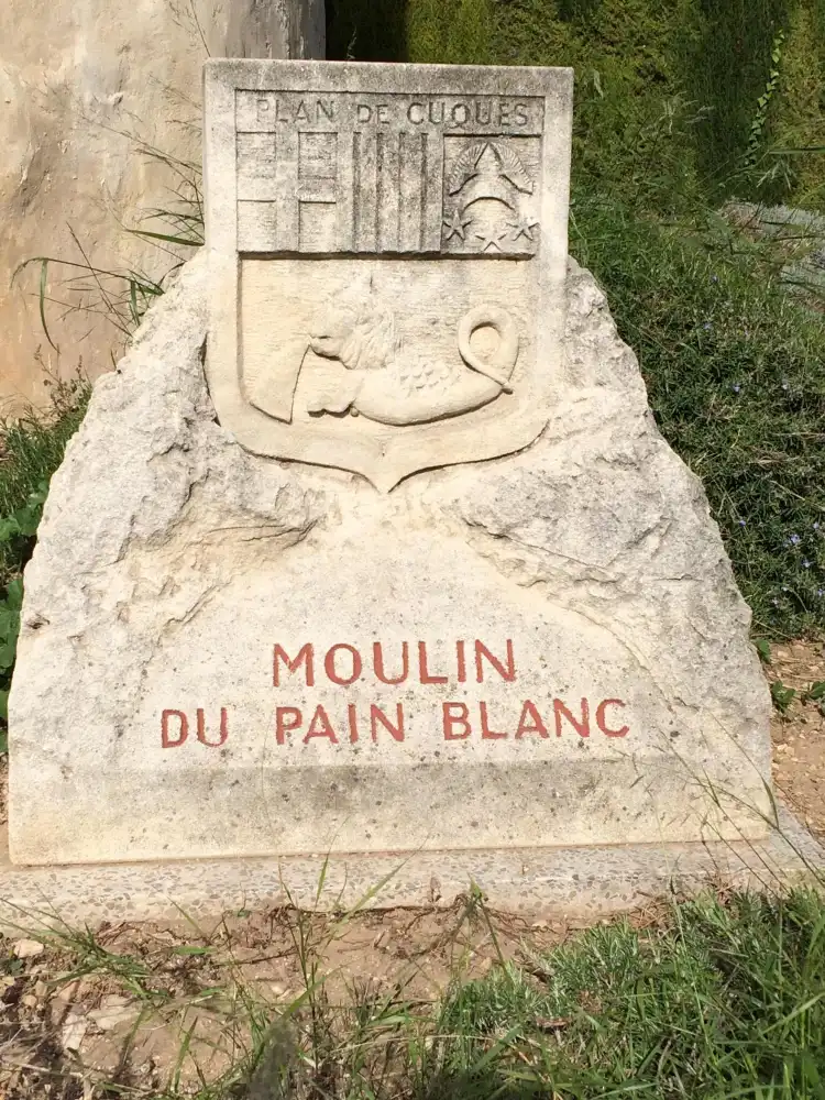 Hotels in Plan-de-Cuques