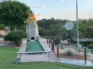 Hidden Valley Miniature Golf