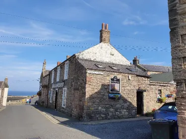 Schooner Inn