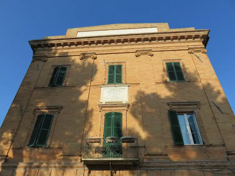 Hotel a Maiolati Spontini