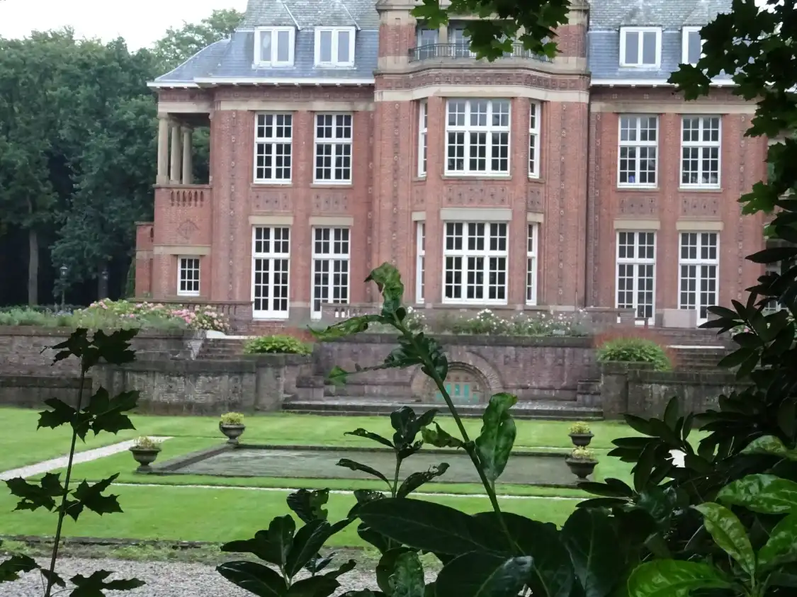 Hotels near Villa Maarheeze