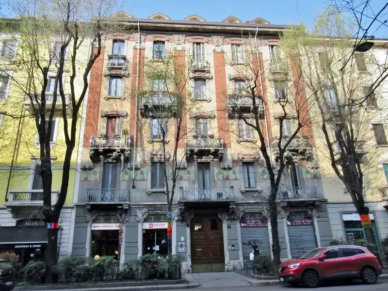 Hotel in zona Palazzo Via Crema 14