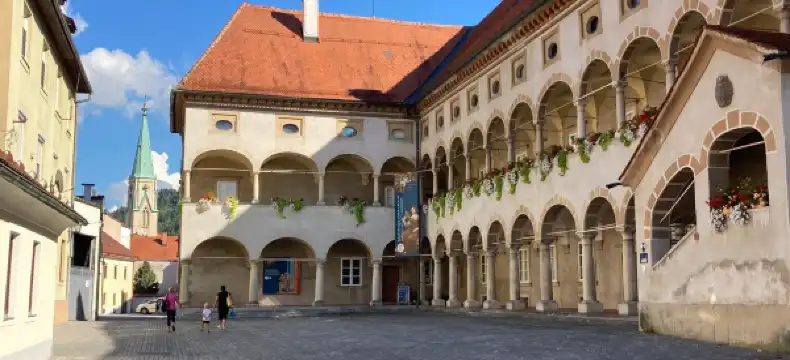 ツェリェのホテル