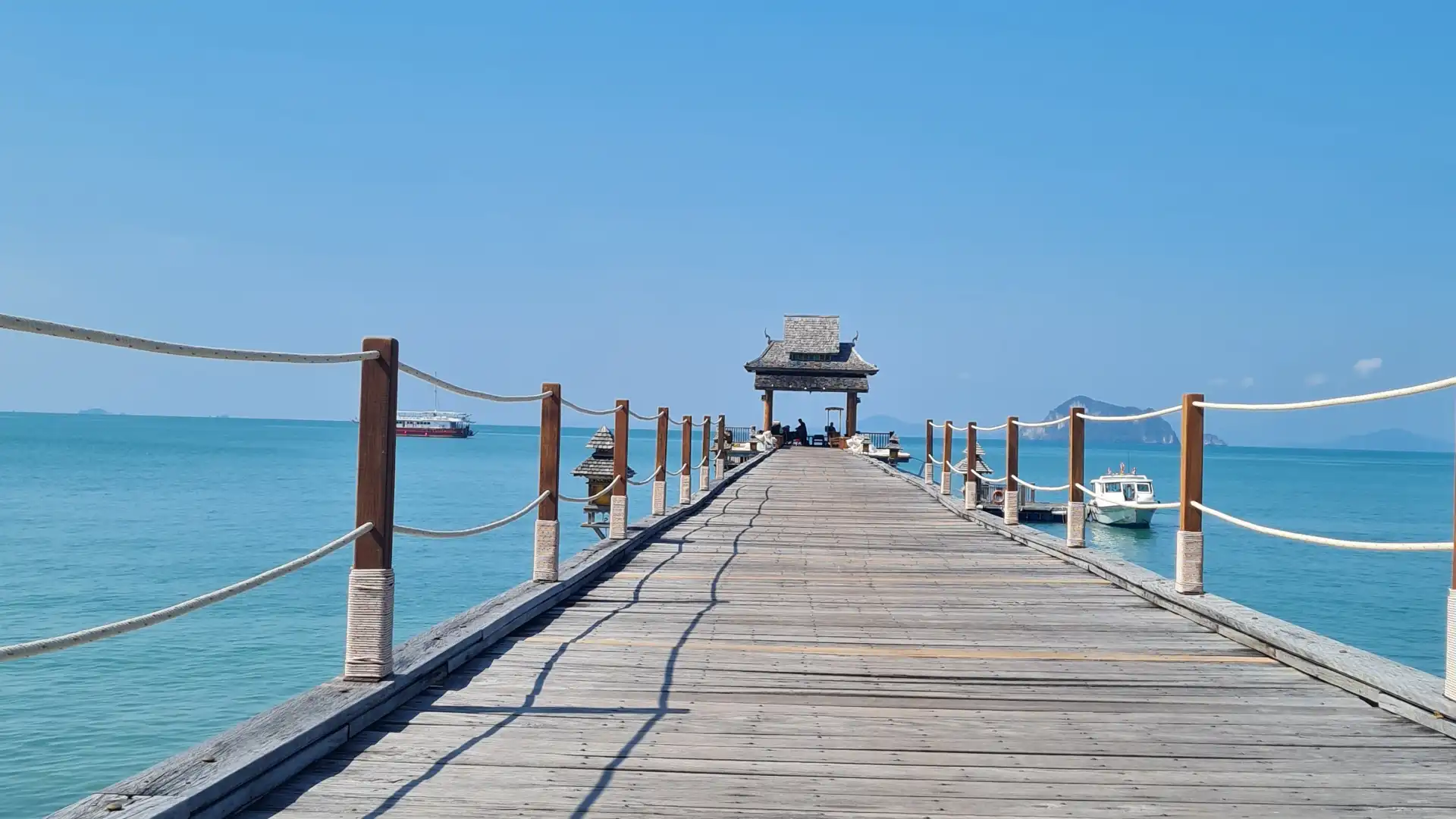 Hotels near Loh Pared Bay Beach