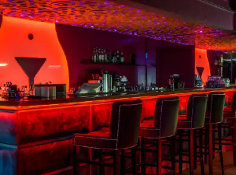 BURLESQUE | Ночной клуб в Чебоксарах