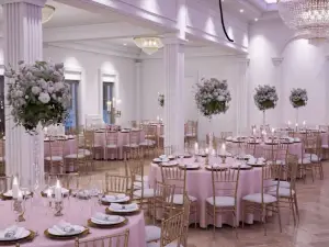 Hotel & event center Beli Dvor