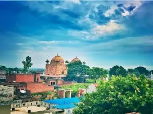 Balapeer ka maqbara