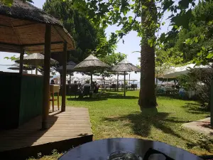 Paradiso Beach Bar