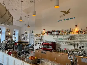 "Sirály B" Café y Artbazar