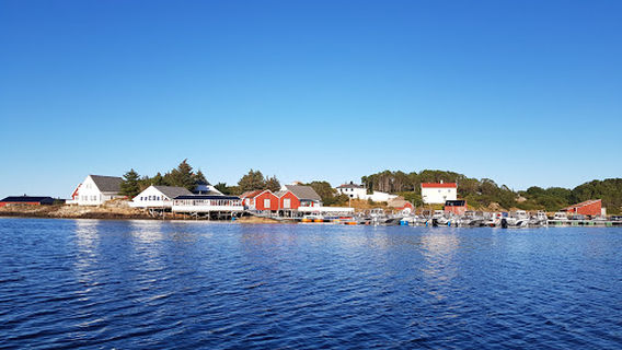 FRØYA HAVFISKECAMP