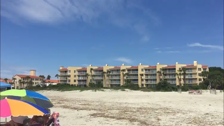 Hotels near Massengale Park