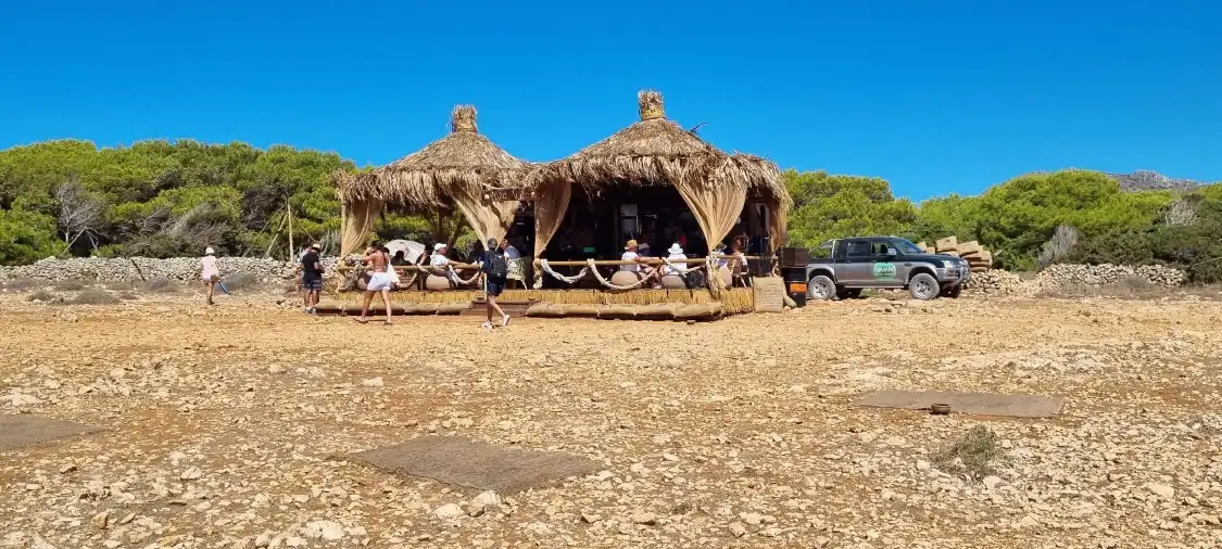 Hotels near Cala Rotonda