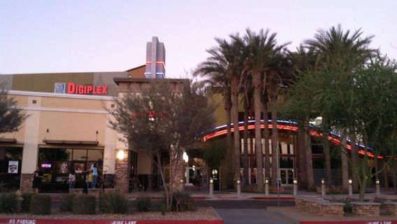 AMC Surprise Pointe 14