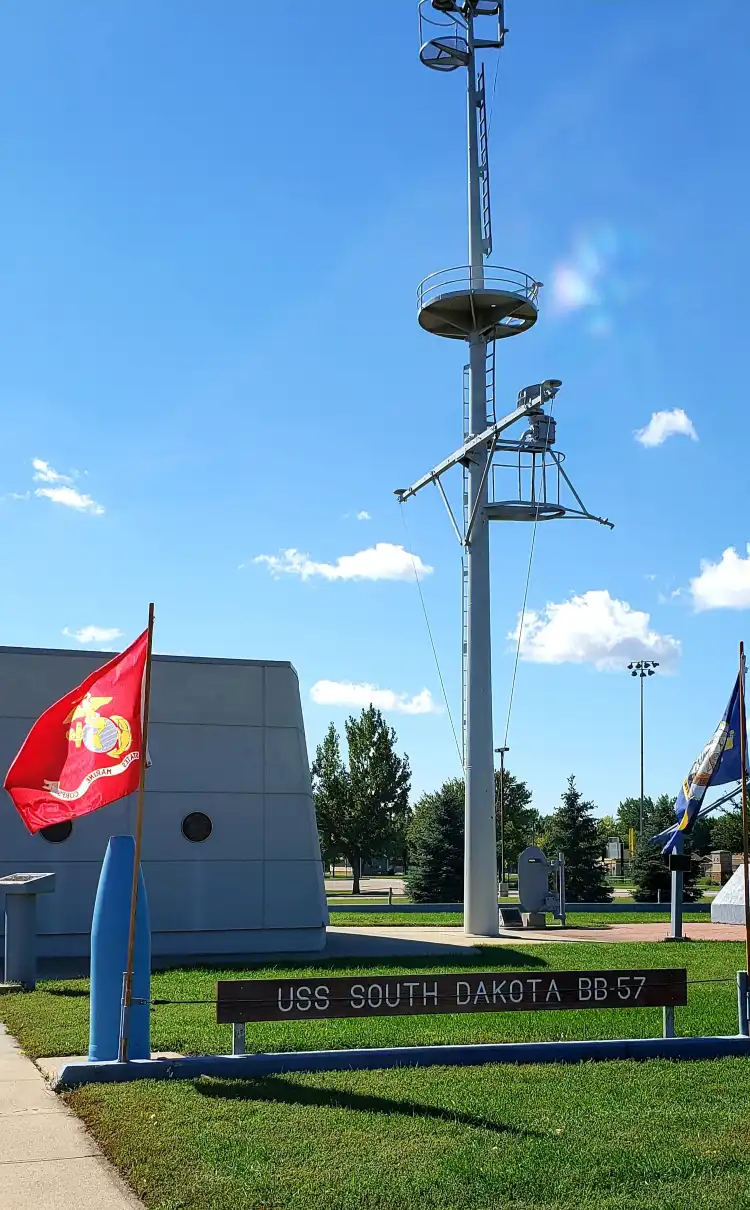 Các khách sạn gần USS South Dakota Battleship Memorial