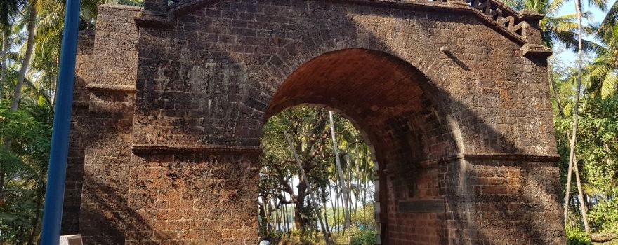 Viceroys Arch, Goa
