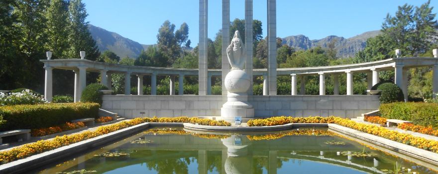 Huguenot Memorial Monument