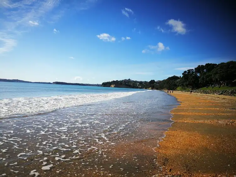 Hotels in Red Beach