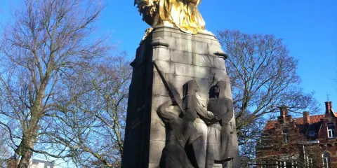 Groeninge Monument