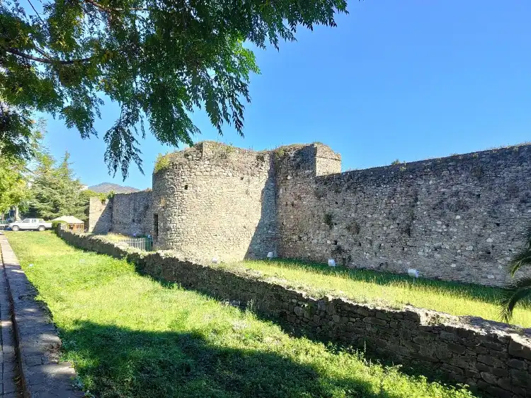 Hotels near Kalaja E Elbasanit