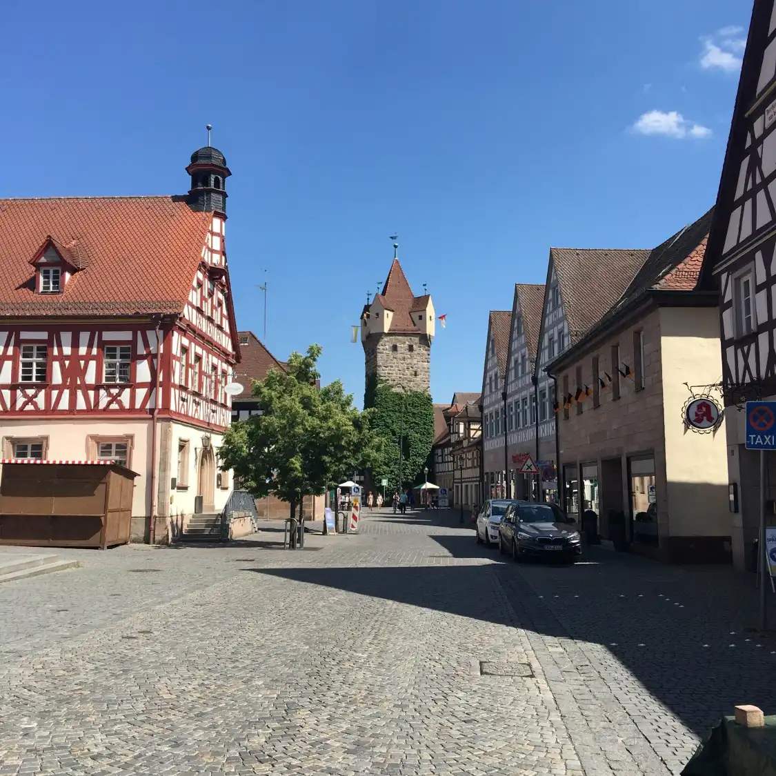Hotels near Stadtbuecherei Herzogenaurach