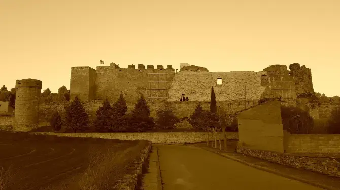 3_Castillo de Trigueros del Valle