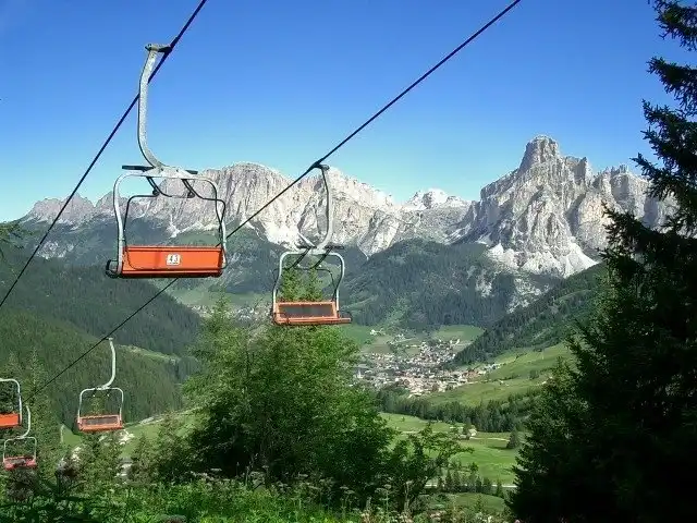 Hotels near Seggiovia Pralongia