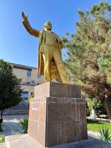 Lenin Statue