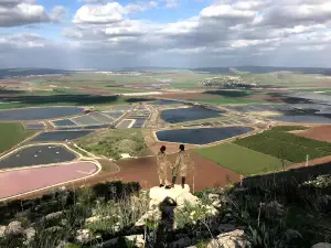 חוויה בגלבוע - טיולי רייזרים ופיינטבול לקבוצות