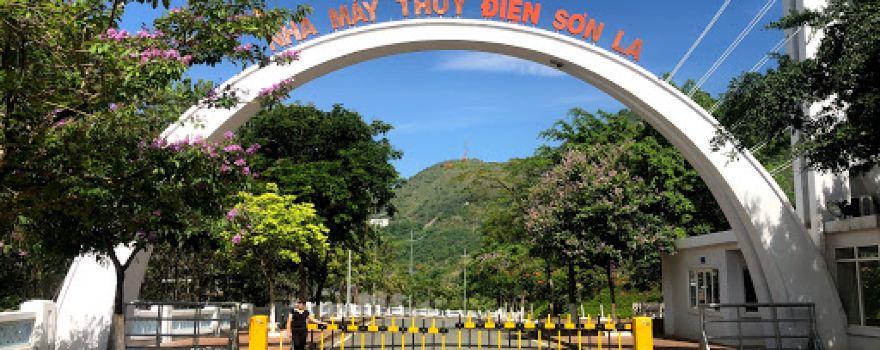 Lòng hồ thuỷ điện Sơn La