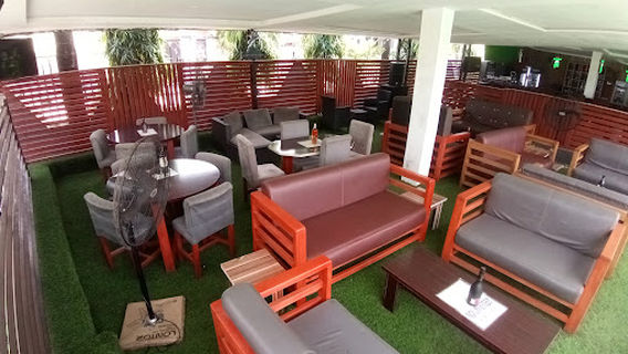 Sports bar