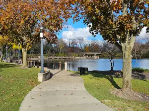 Coe Lake Park